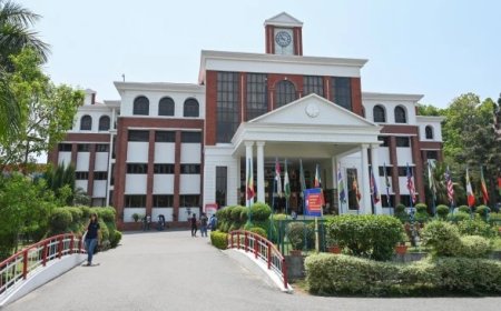 ग्राफिक एरा में डॉक्टर्स एंड डेवलपर्स मीट, मरीजों की समस्याएं दूर करने को ऐप बनाएंगे छात्र