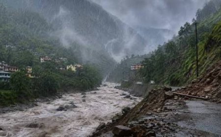 उत्तराखंड के 12 जिलों में अगले 24 घंटे फ्लैश फ्लड का खतरा, मौसम विभाग ने जारी किया अलर्ट